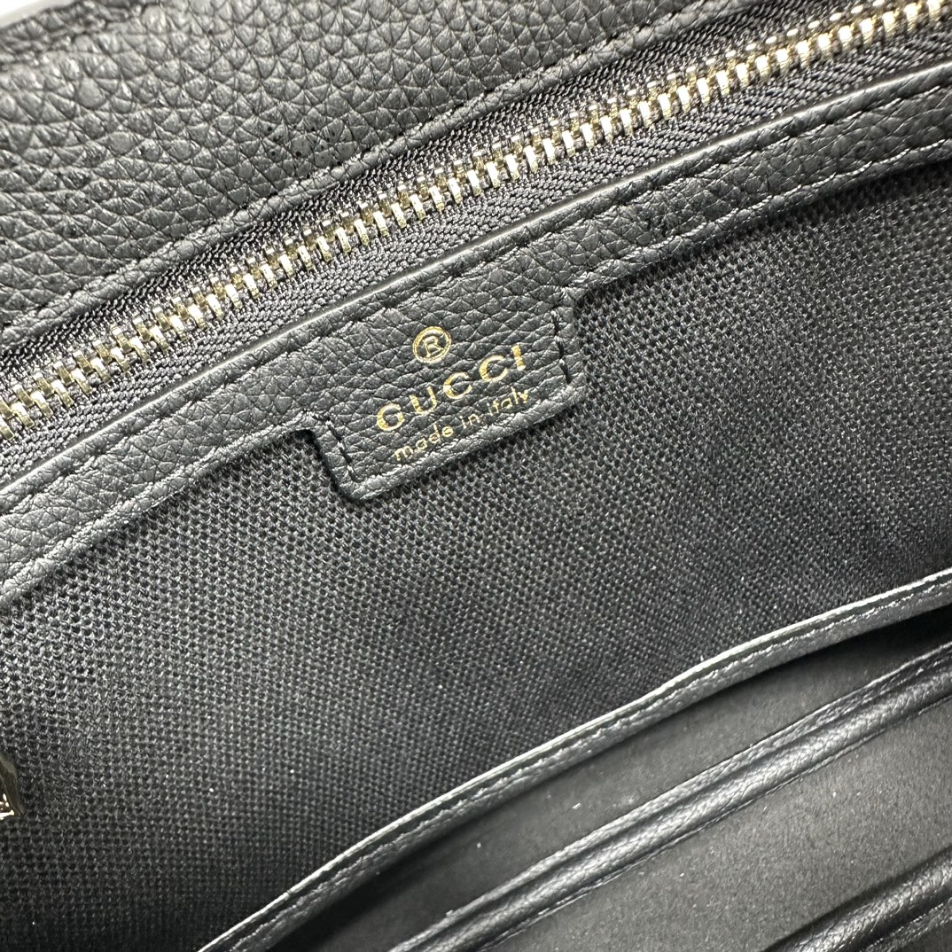 Gucci Hobo Bags